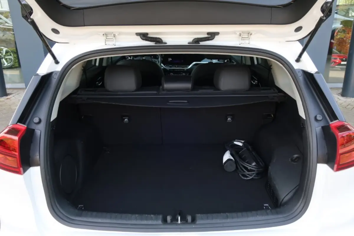 1.6 GDI PHEV Apple Carplay/ Android Auto, Navi, Clima, etc