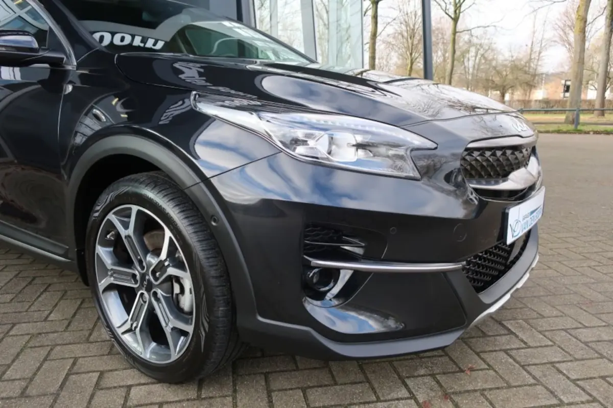 1.6 GDI PHEV, All Season Banden, LED, Navi, Apple Carplay/ Android Auto, etc