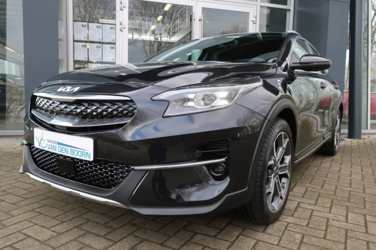1.6 GDI PHEV, All Season Banden, LED, Navi, Apple Carplay/ Android Auto, etc