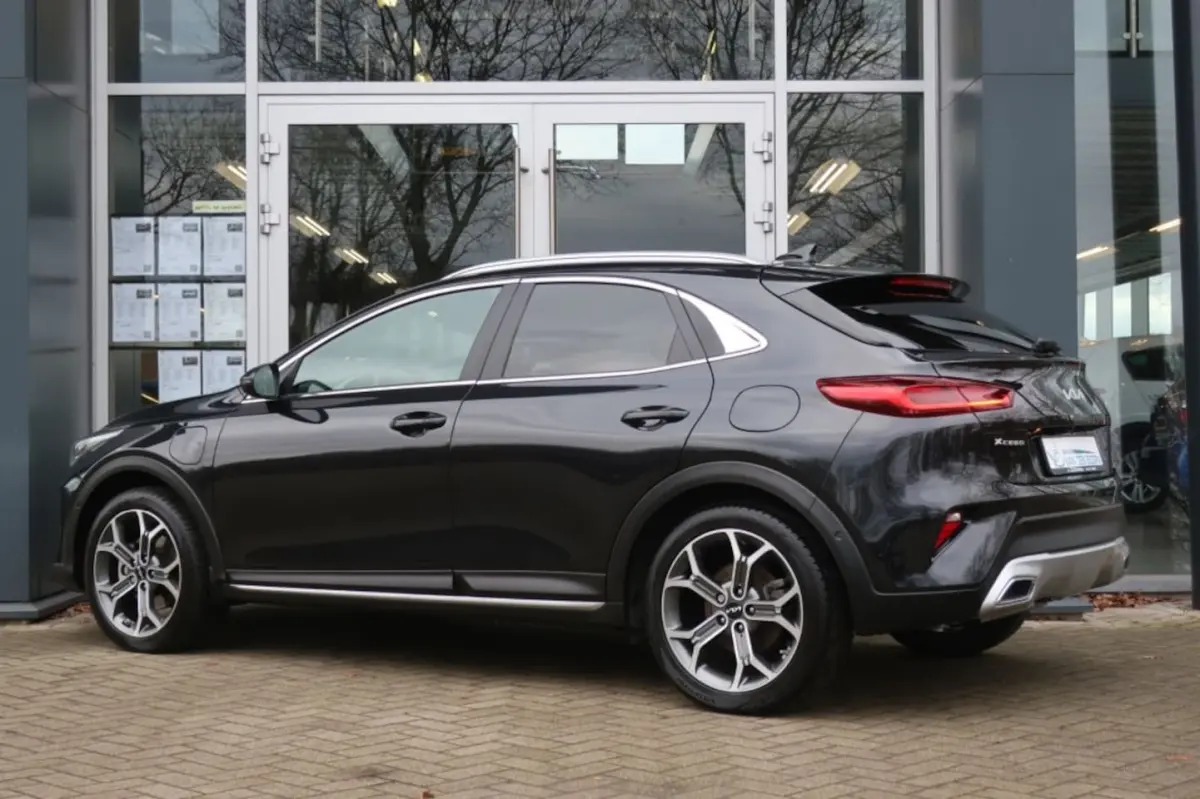 1.6 GDI PHEV, All Season Banden, LED, Navi, Apple Carplay/ Android Auto, etc