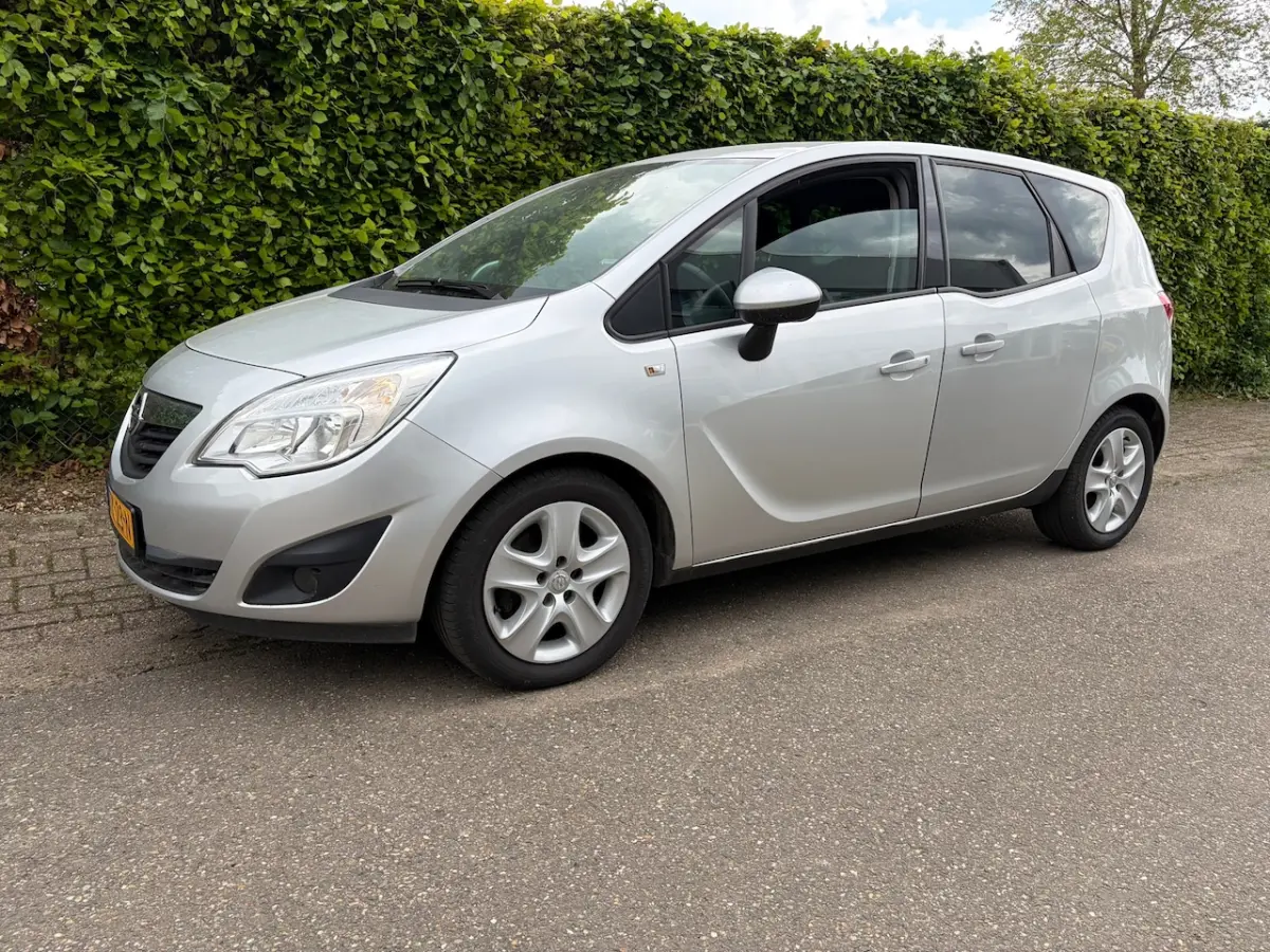 Opel Meriva 2011 Benzine Handgeschakeld leasen