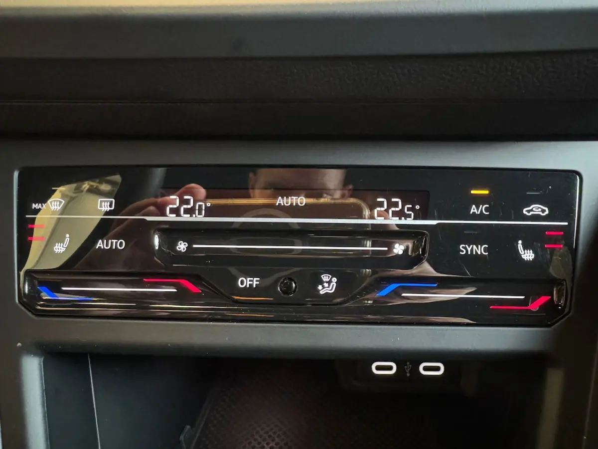 1.0 TSI 3xR-Line/Black line/Ascot Grey/Virtual/IQ light/Stoelverw./ACC/Camera