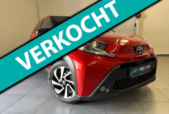 1.0 VVT-i S-CVT Automaat/Stoelverw/Carplay/cruise/Bi-tone/17 inch/pas 3000km