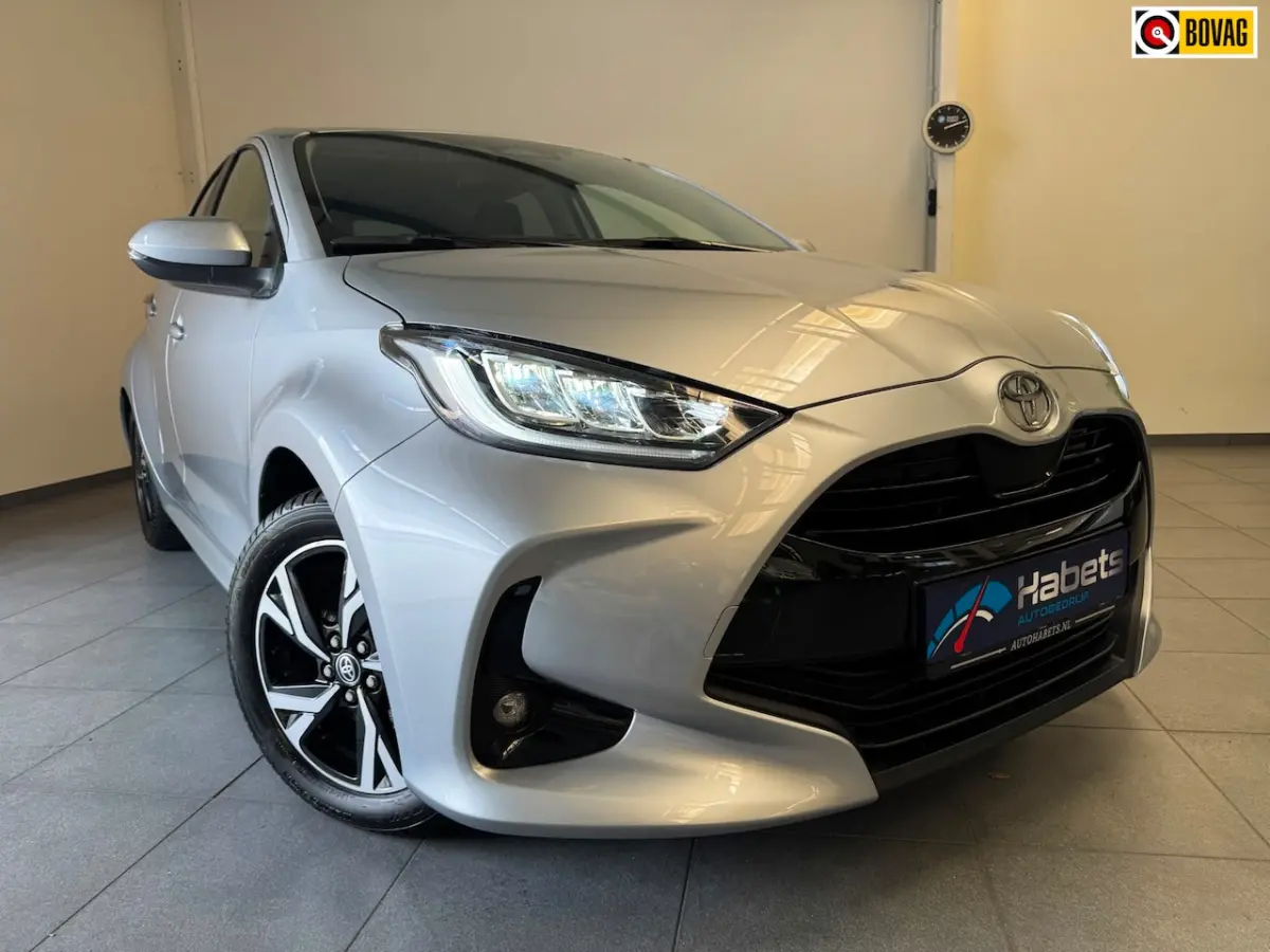 1.5 Hybrid 115 Dynamic/Stoel-Stuurverw/Carplay/ACC/Camera/hillhold/Ledverl./nieuwstaat