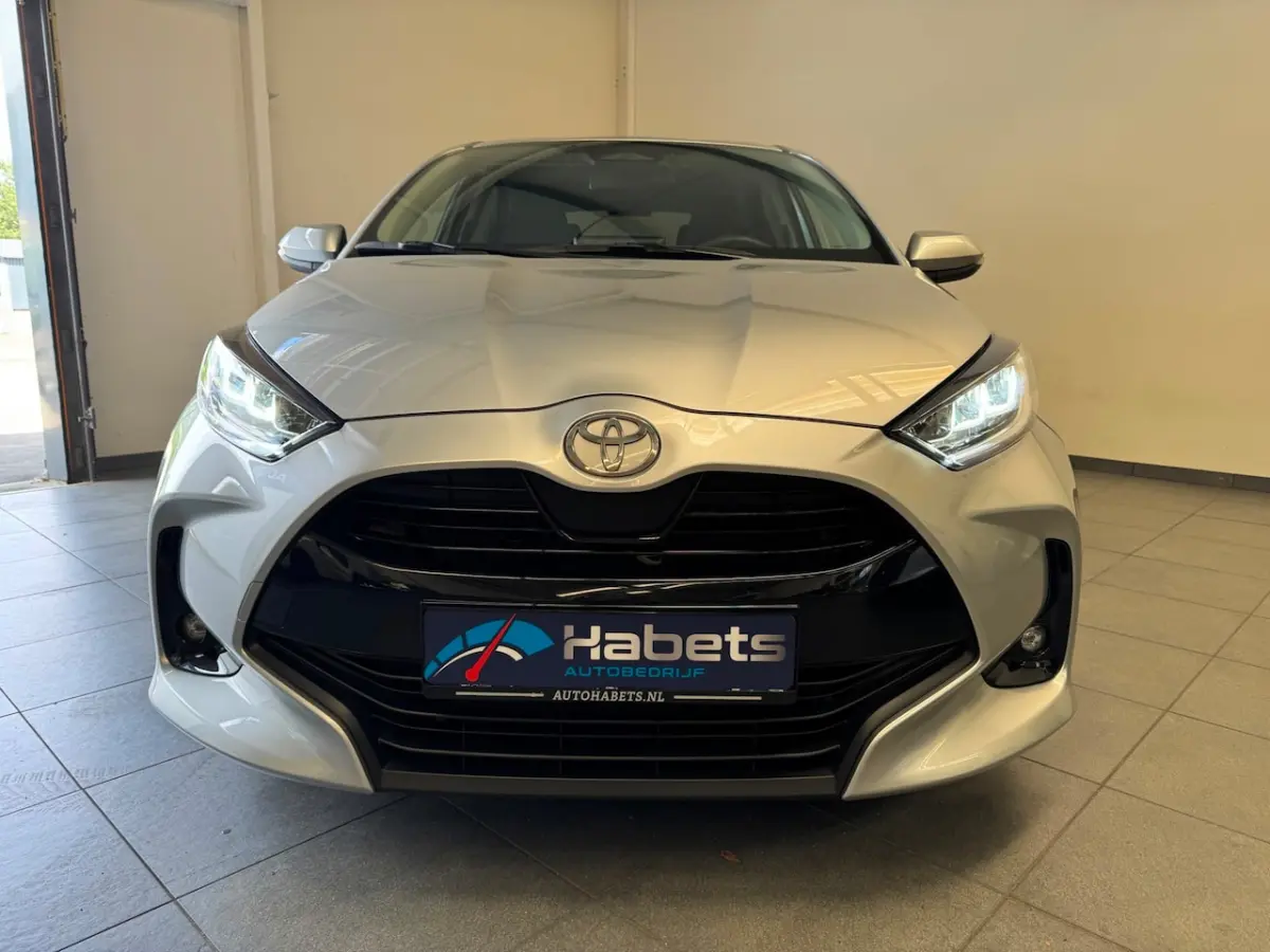1.5 Hybrid 115 Dynamic/Stoel-Stuurverw/Carplay/ACC/Camera/hillhold/Ledverl./nieuwstaat