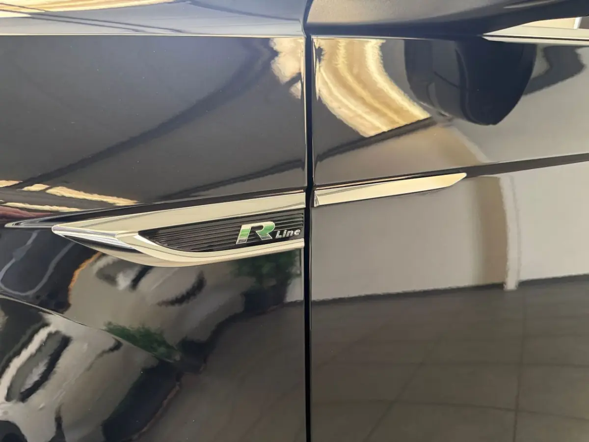 1.5 TSI R-Line/Beats/stoelverw/19inch/camera/cruise/full options