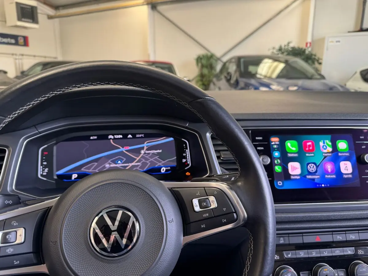 1.5 TSI R-Line/Beats/stoelverw/19inch/camera/cruise/full options