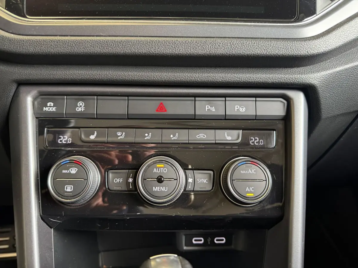 1.5 TSI R-Line/Beats/stoelverw/19inch/camera/cruise/full options