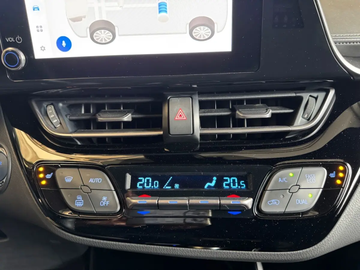 1.8 Hybrid Dynamic/Stoel-stuurverw/ACC/camera/carplay/blindspot/parkeerhulp/ Team D full o