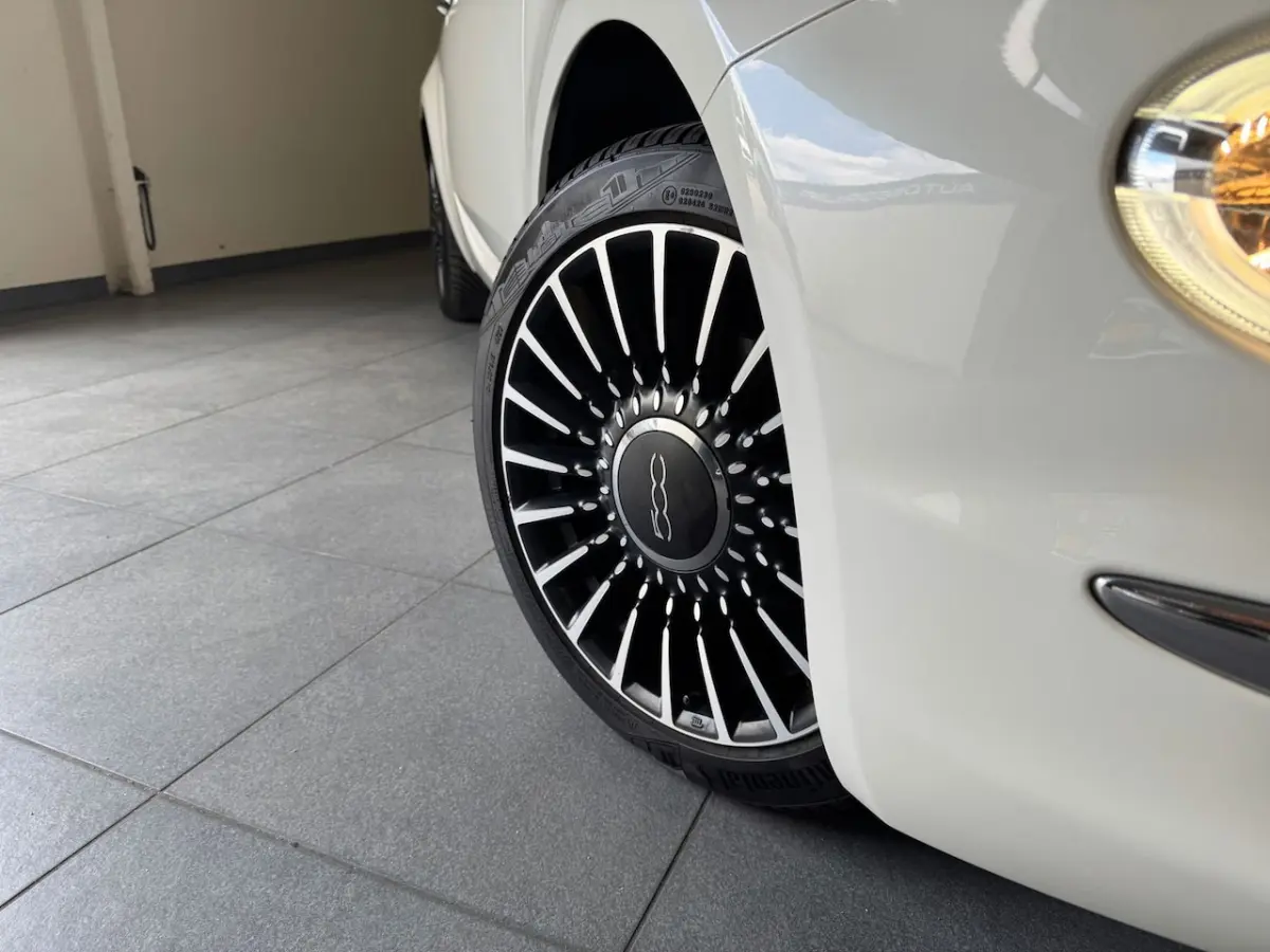 1.2 Cabrio/Parelmoer/carplay/navi/16 inch/Led/Mirror edition