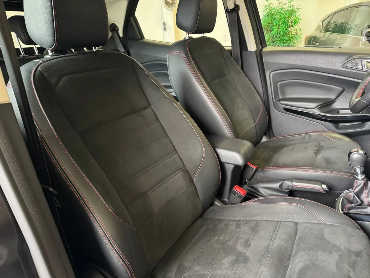 125pk ST-Line / Winterpack/Camera/carplay/Keyless/alcantara/Led/cruise