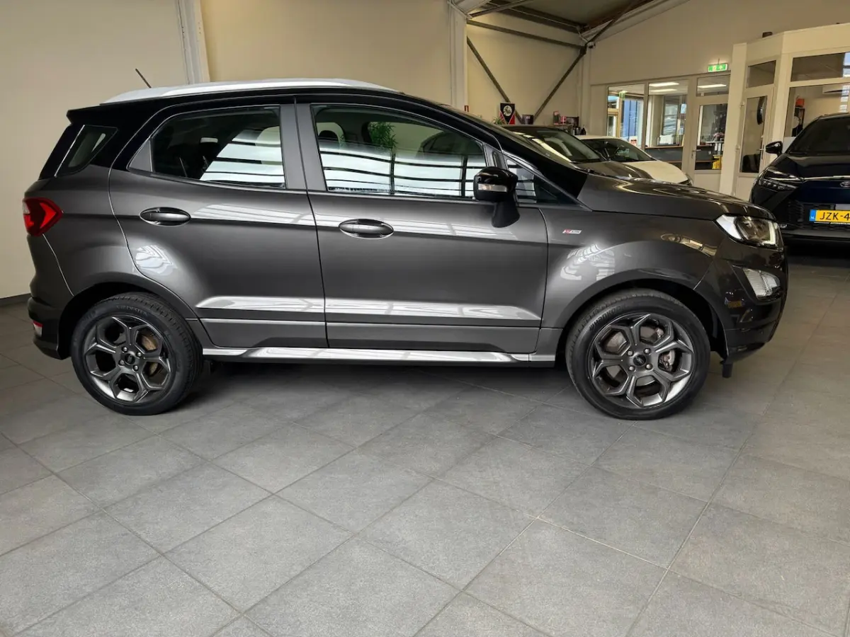 125pk ST-Line / Winterpack/Camera/carplay/Keyless/alcantara/Led/cruise