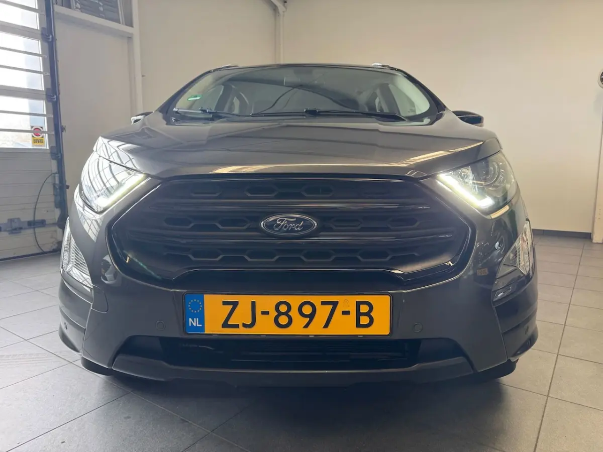 125pk ST-Line / Winterpack/Camera/carplay/Keyless/alcantara/Led/cruise