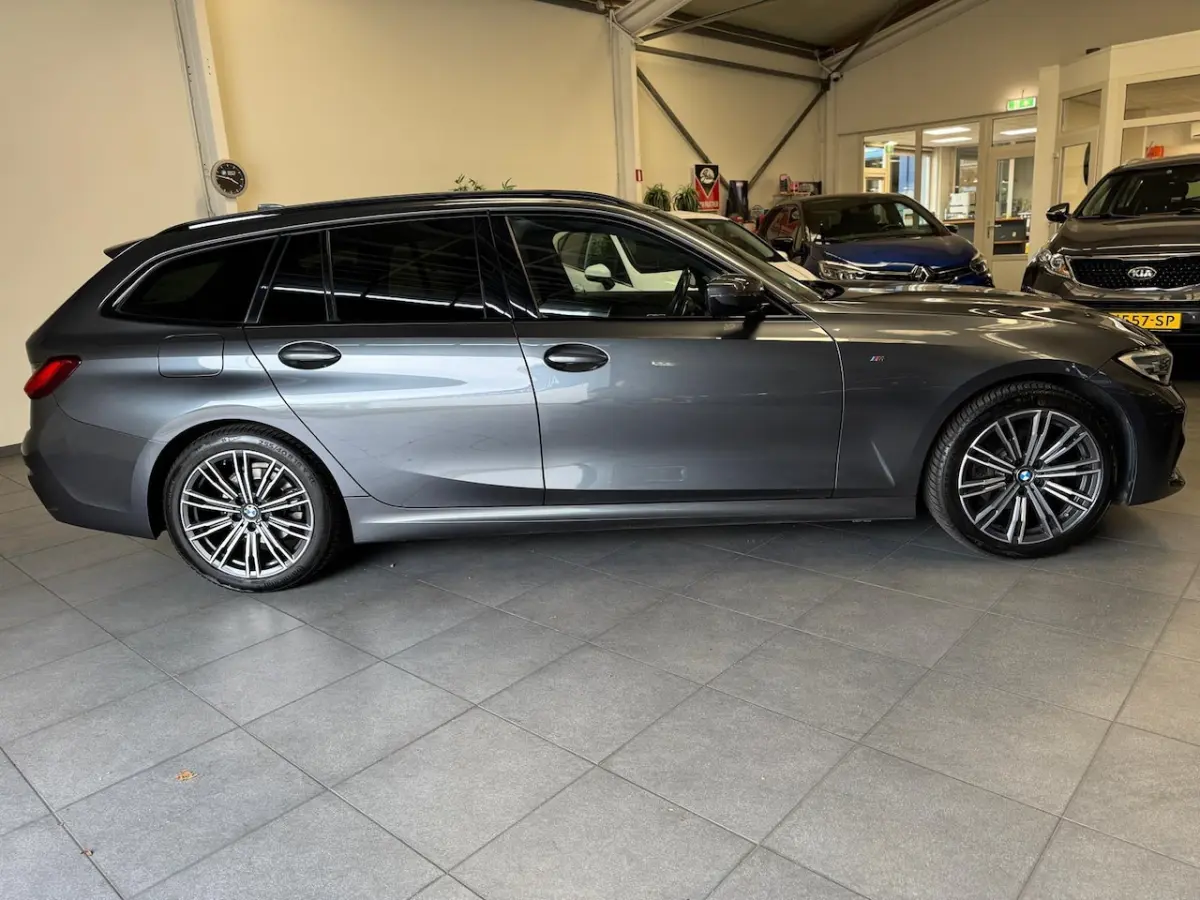320i M sport pakket - M shadowline - Business Pack - 1e eigenaar