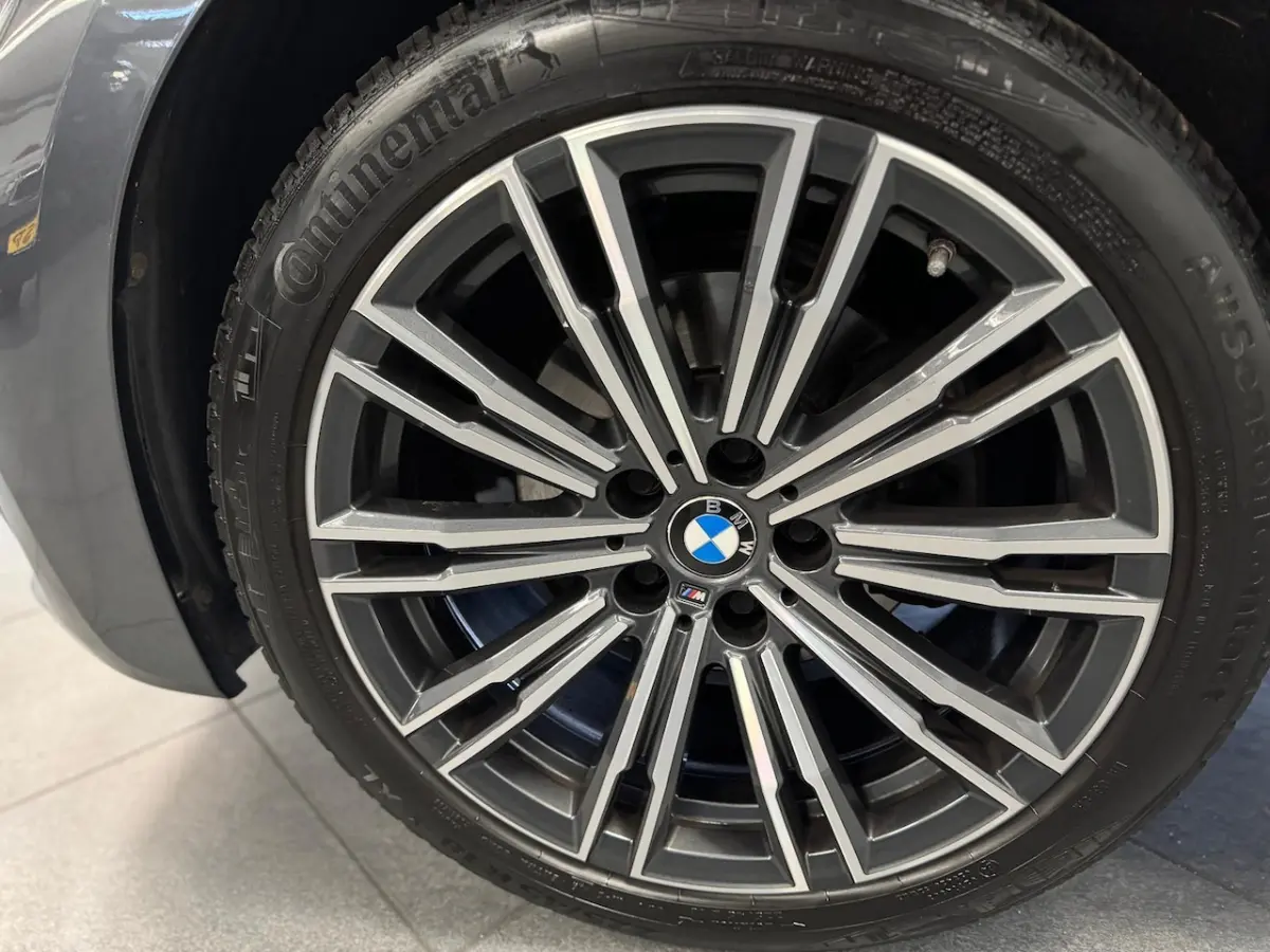 320i M sport pakket - M shadowline - Business Pack - 1e eigenaar