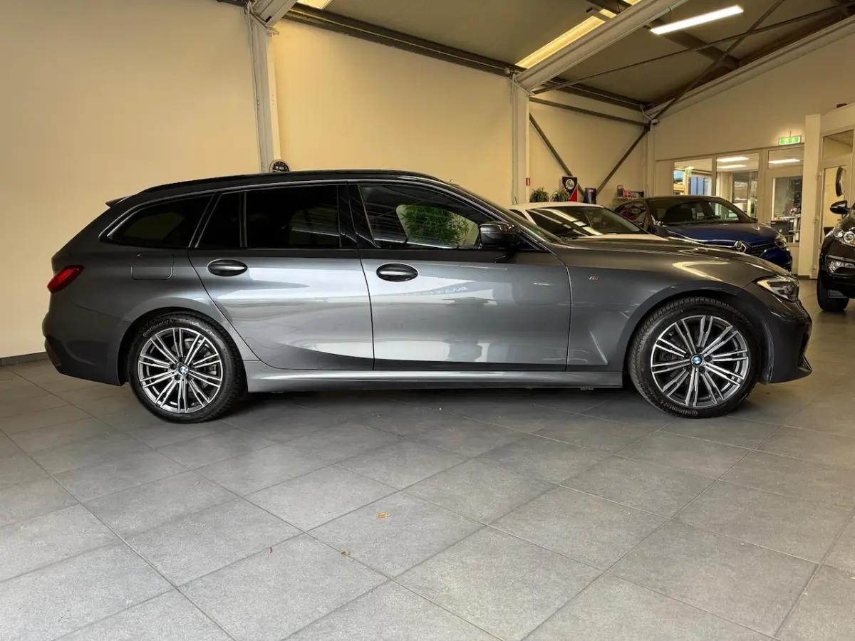 320i M sport pakket - M shadowline - Business Pack - 1e eigenaar