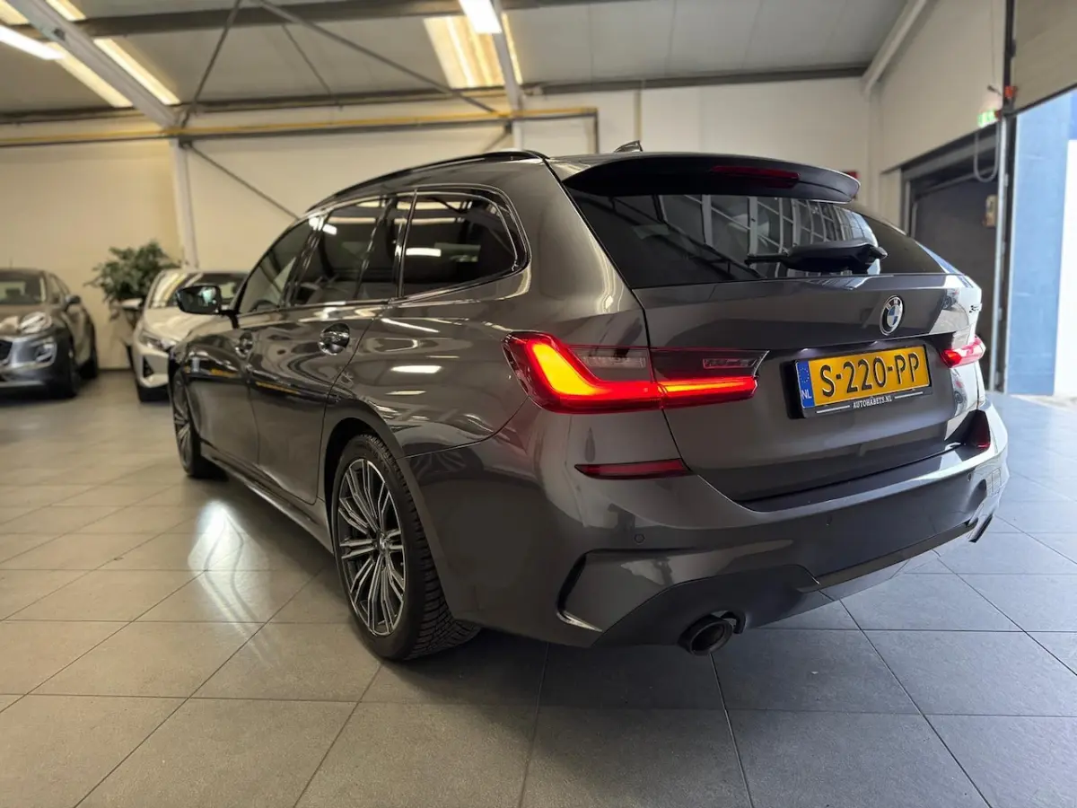 320i M sport pakket - M shadowline - Business Pack - 1e eigenaar