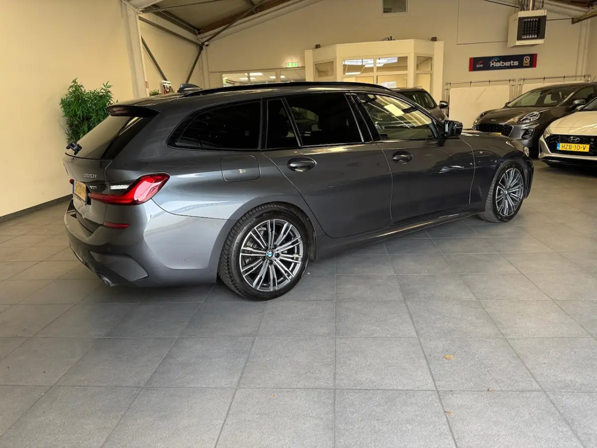 320i M sport pakket - M shadowline - Business Pack - 1e eigenaar