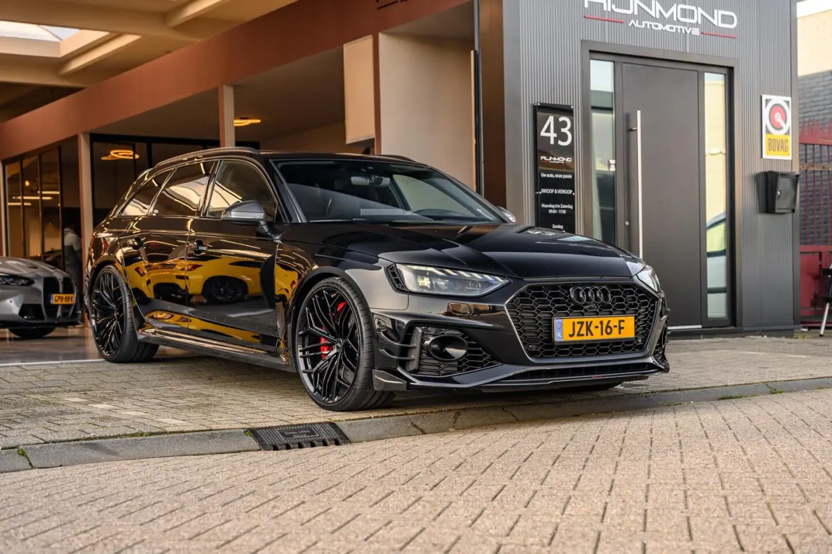 2.9 TFSI RS4 - X Abt 1/60 Quattro|530PK|Keramisch|Pano|Carbon|360-Camera|Massage