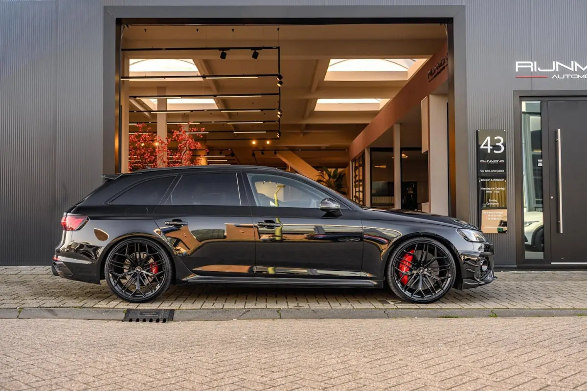 2.9 TFSI RS4 - X Abt 1/60 Quattro|530PK|Keramisch|Pano|Carbon|360-Camera|Massage