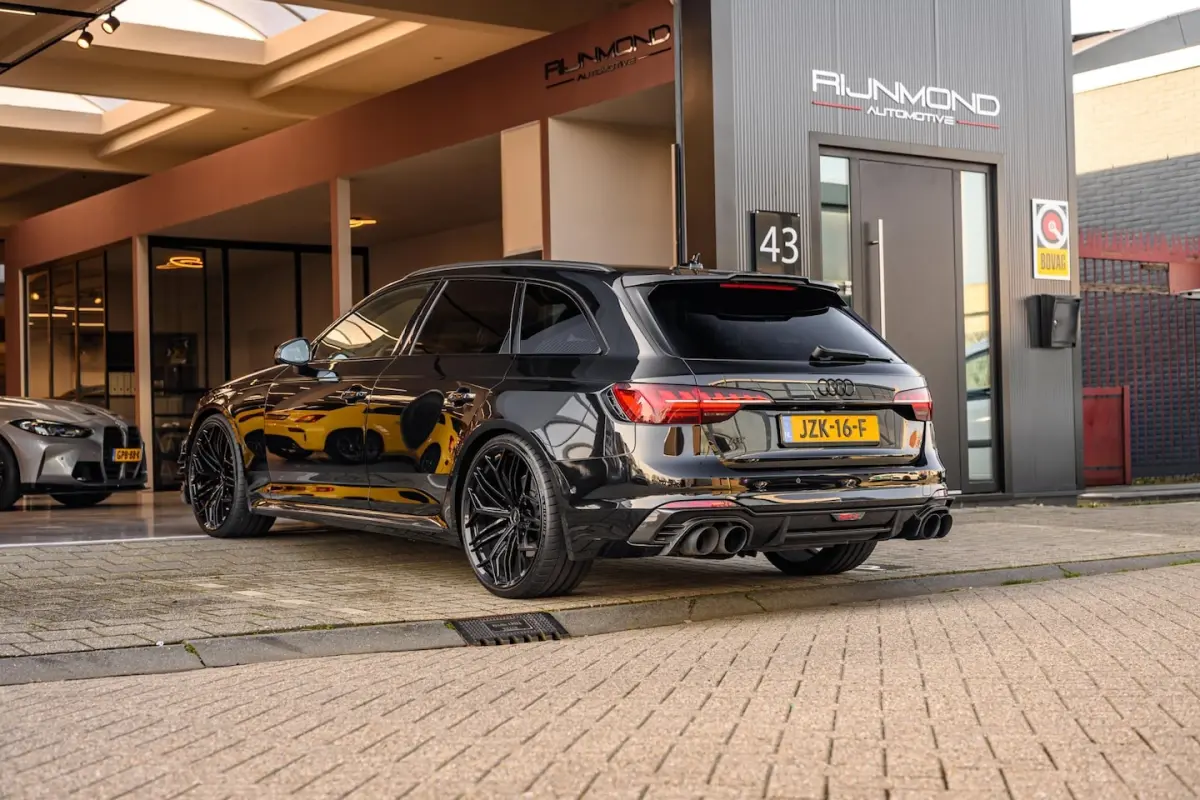 2.9 TFSI RS4 - X Abt 1/60 Quattro|530PK|Keramisch|Pano|Carbon|360-Camera|Massage