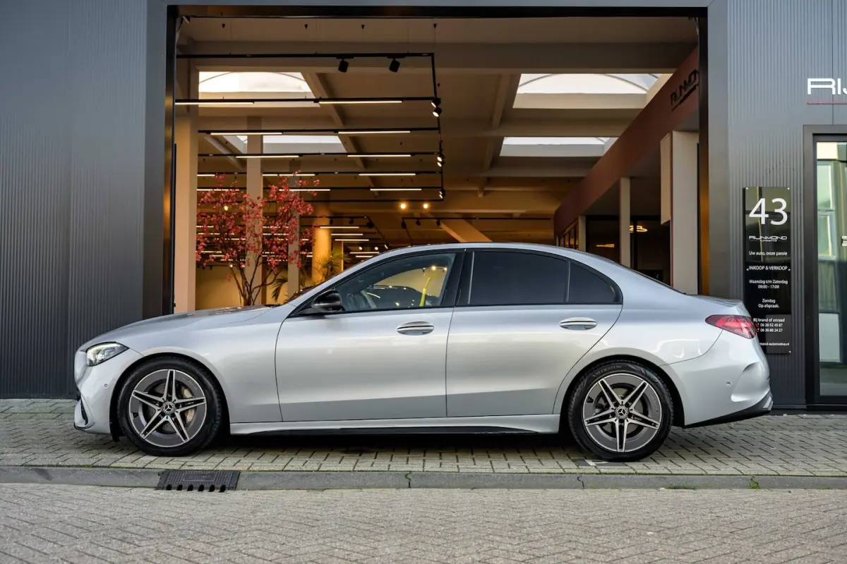 300 d AMG Line|Trekhaak|360-Camera|Carplay