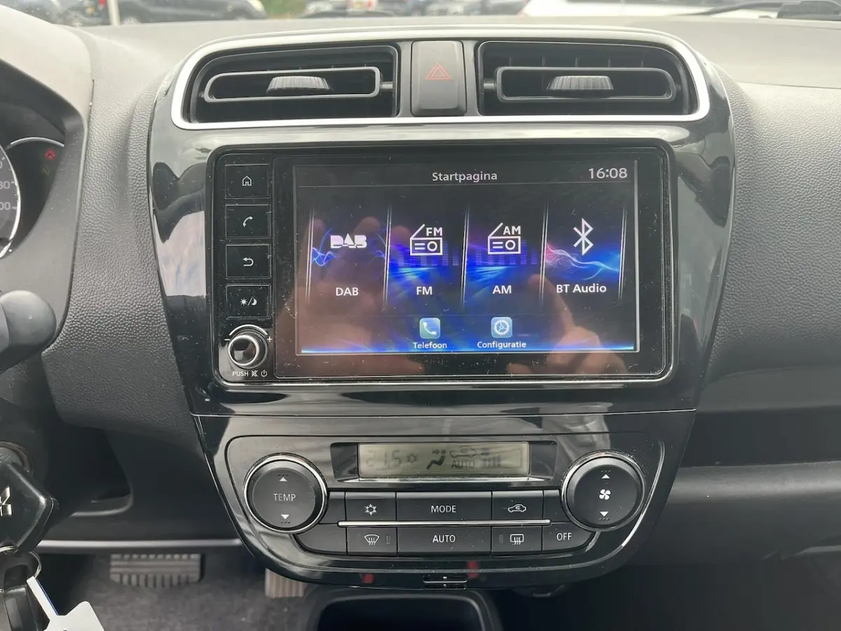 1.2 Dynamic Automaat | Achteruitrijcamera | Al Season banden | Bluetooth Telefoon Voorbere