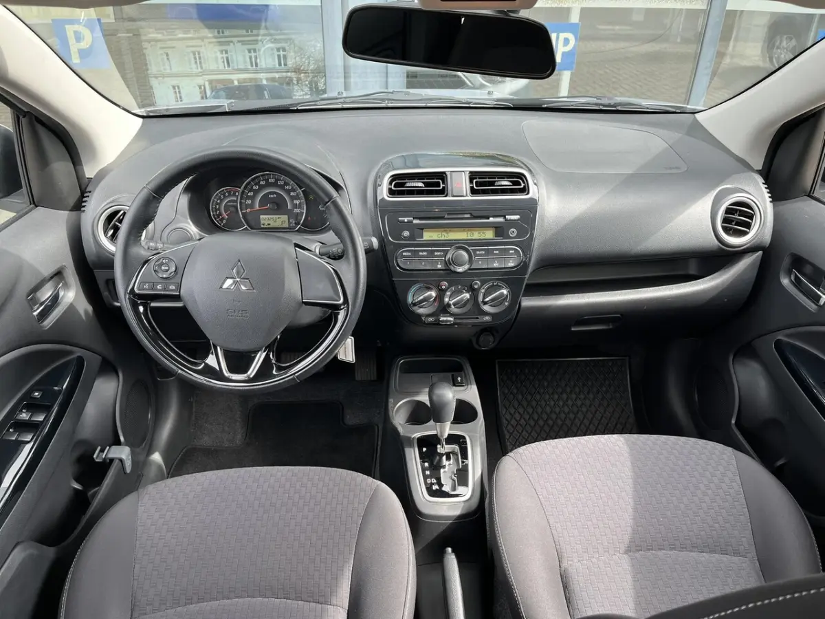 1.0 Intense Automaat | Airco | Bluetooth Telefoonvoorbereiding | Achteruitrijcamera |