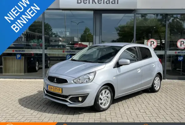 1.0 Intense Automaat | Airco | Bluetooth Telefoonvoorbereiding | Achteruitrijcamera |