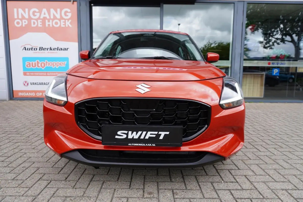 1.2 Comfort Smart Hybrid | WK Deal rijklaar â¬ 21.499, - | Oranje boven |