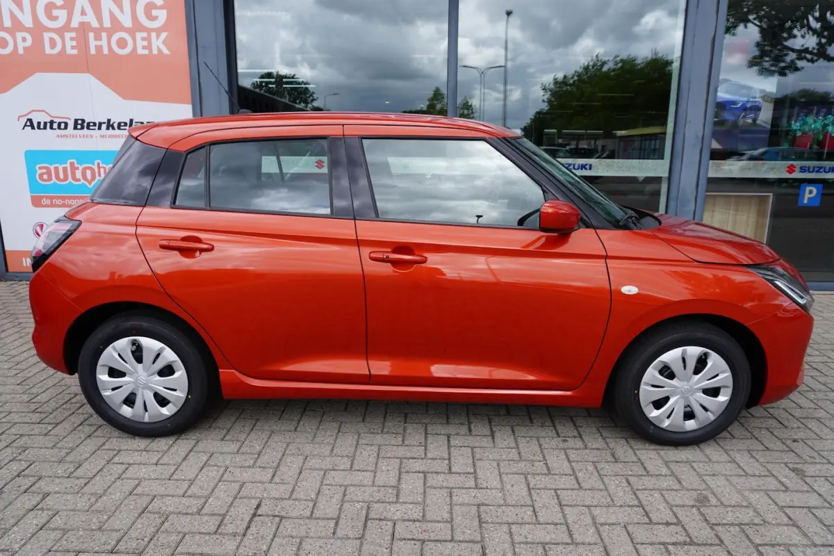 1.2 Comfort Smart Hybrid | WK Deal rijklaar â¬ 21.499, - | Oranje boven |