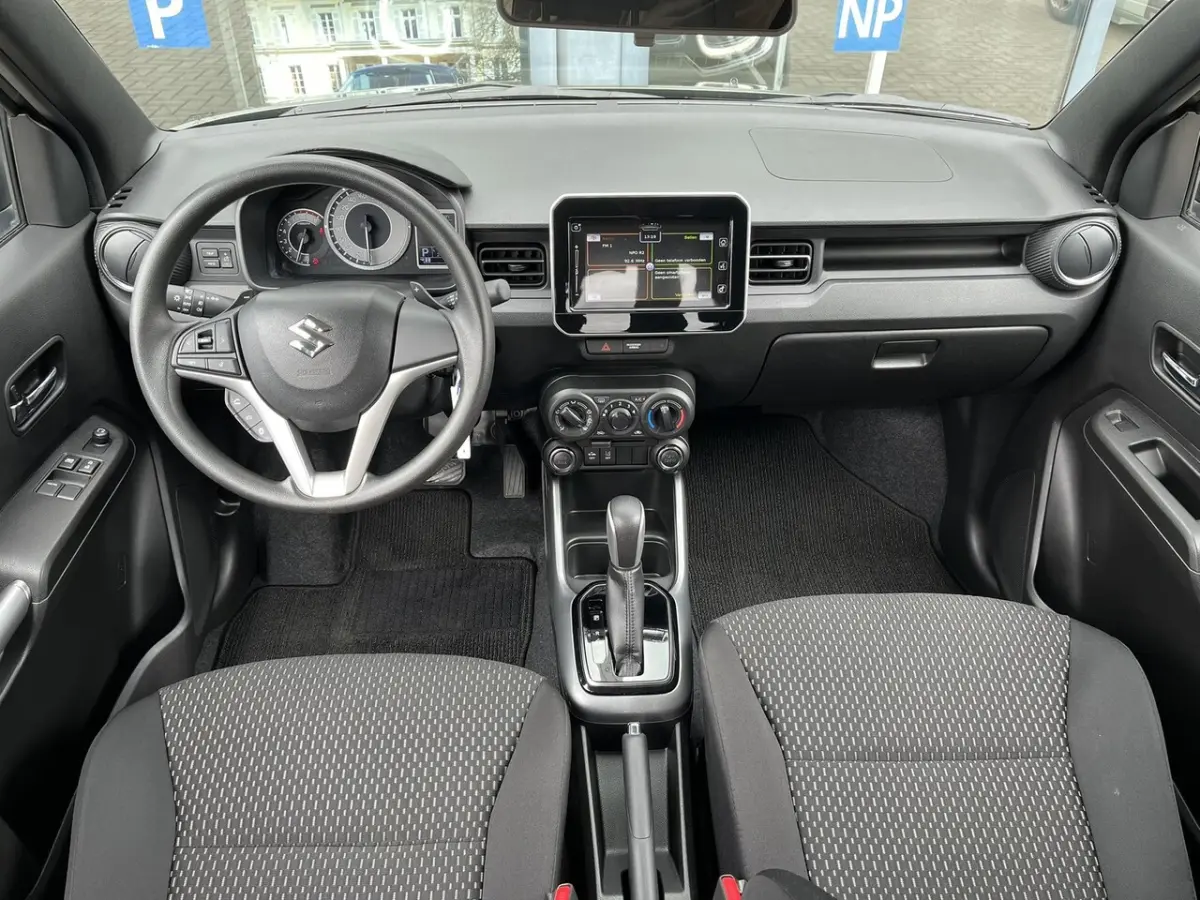1.2 Smart Hybrid Select Automaat | Camera | Dealeronderhouden | Stoelverwarming |