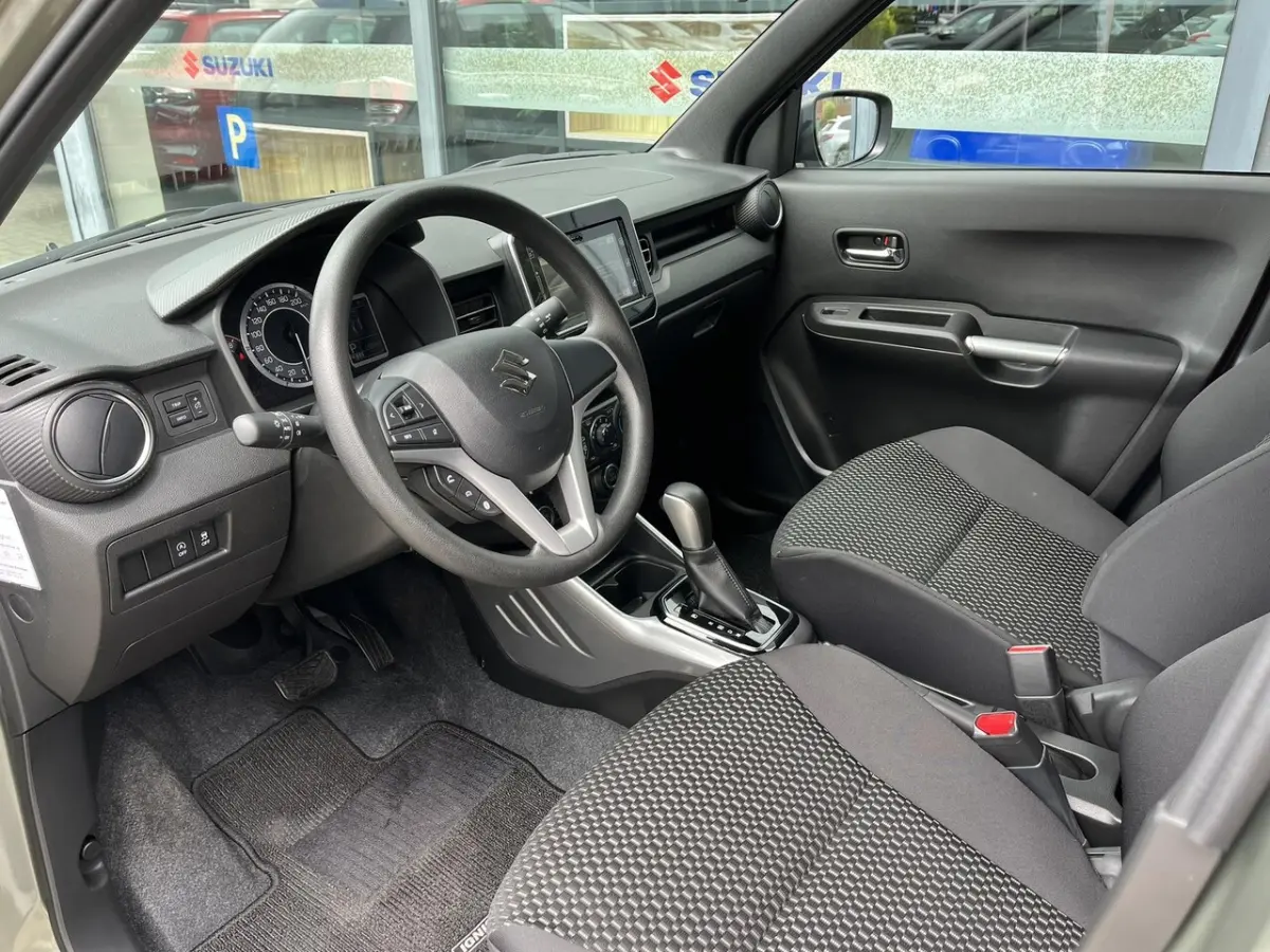 1.2 Smart Hybrid Select Automaat | Camera | Dealeronderhouden | Stoelverwarming |
