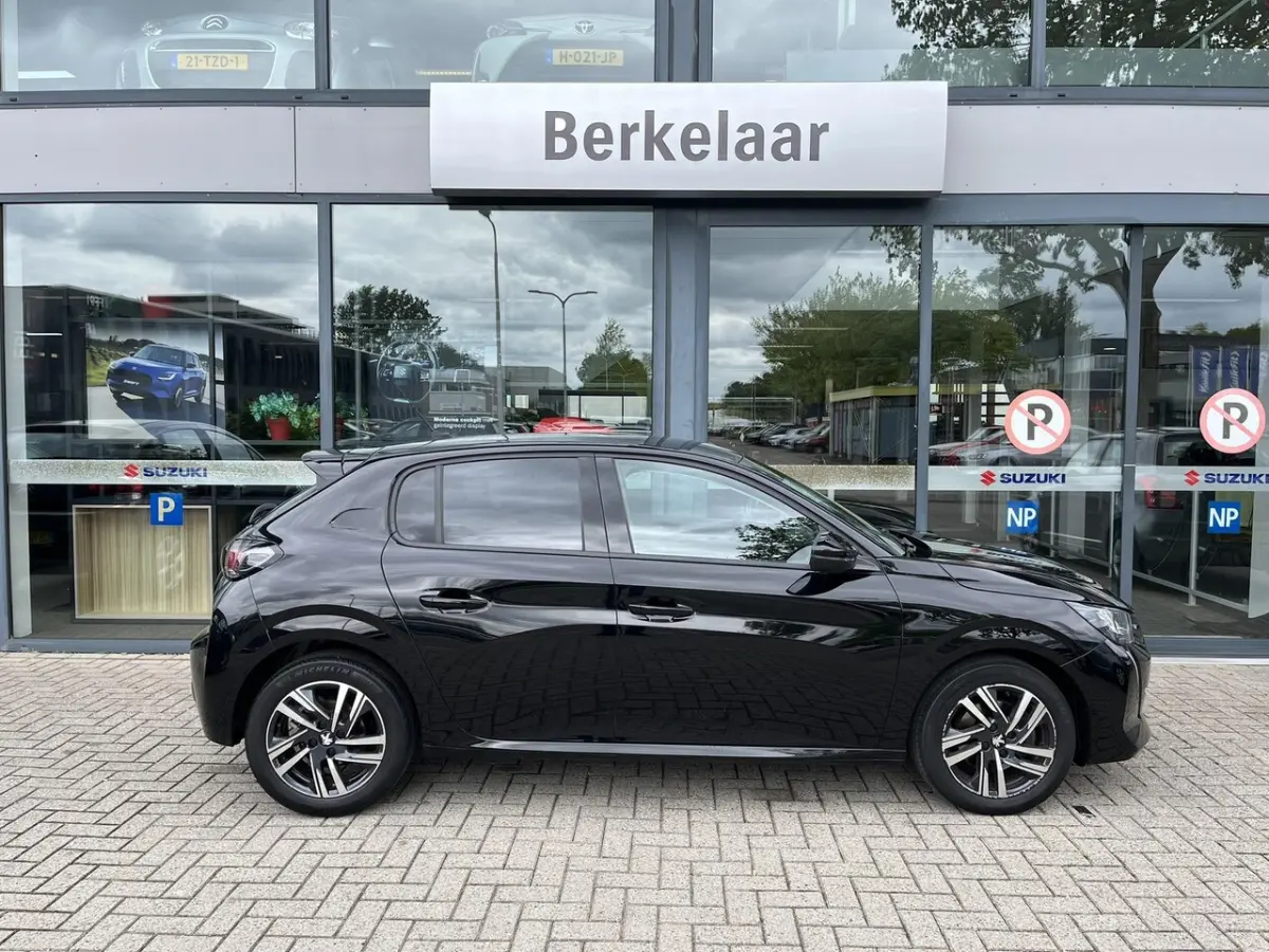 1.2 Allure Pack | Automaat | Keyless | Navigatie | Stoelverwarming |