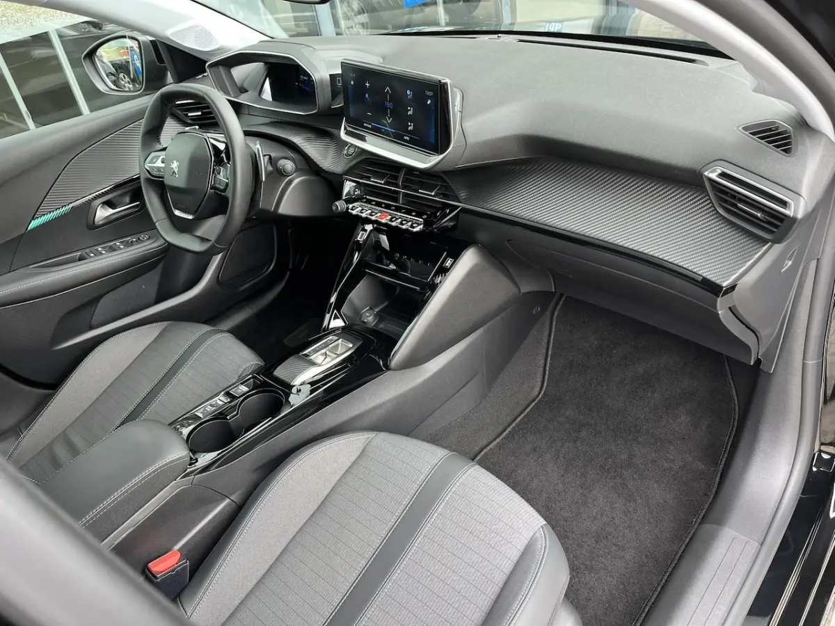1.2 Allure Pack | Automaat | Keyless | Navigatie | Stoelverwarming |