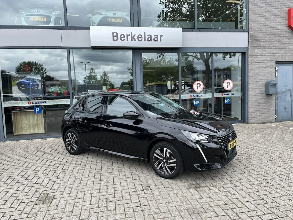 1.2 Allure Pack | Automaat | Keyless | Navigatie | Stoelverwarming |