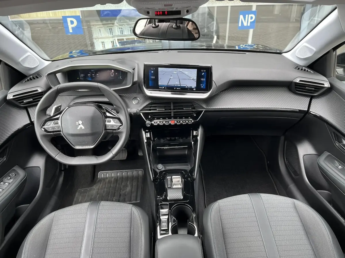 1.2 Allure Pack | Automaat | Keyless | Navigatie | Stoelverwarming |