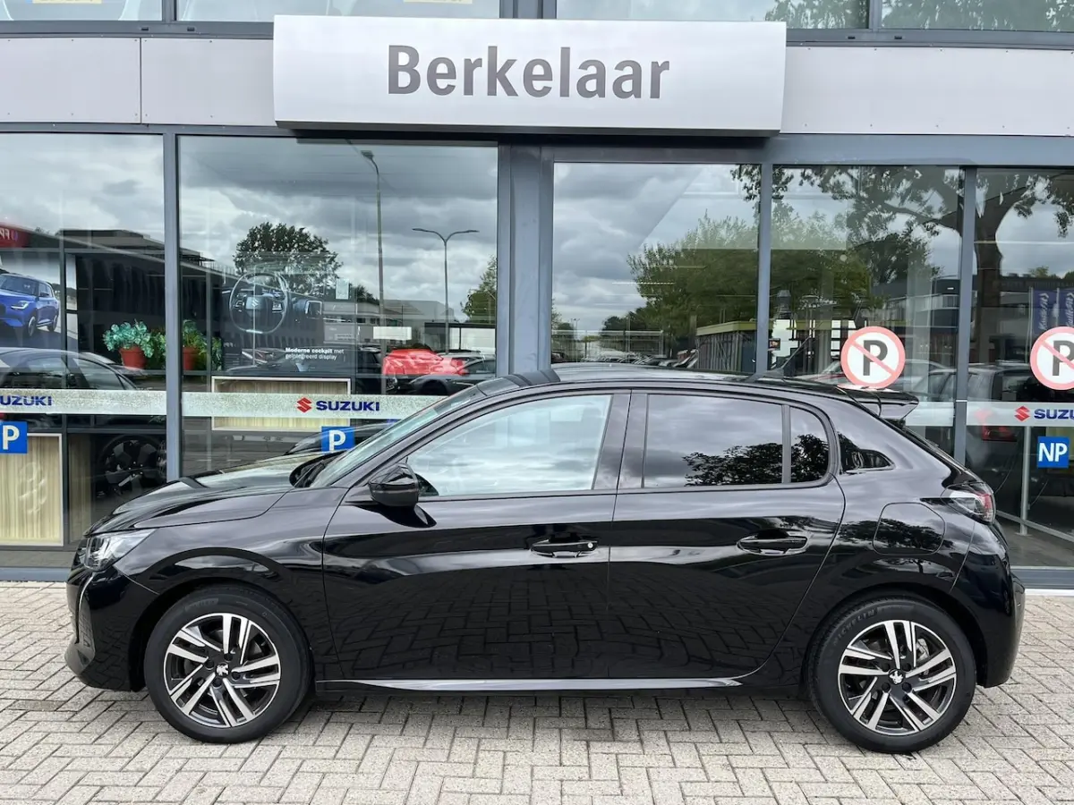 1.2 Allure Pack | Automaat | Keyless | Navigatie | Stoelverwarming |