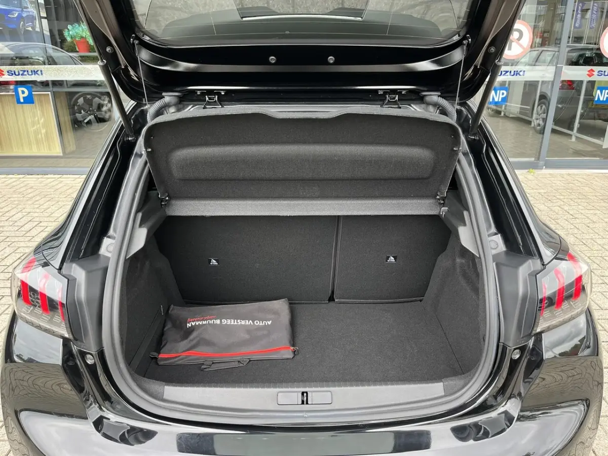 1.2 Allure Pack | Automaat | Keyless | Navigatie | Stoelverwarming |
