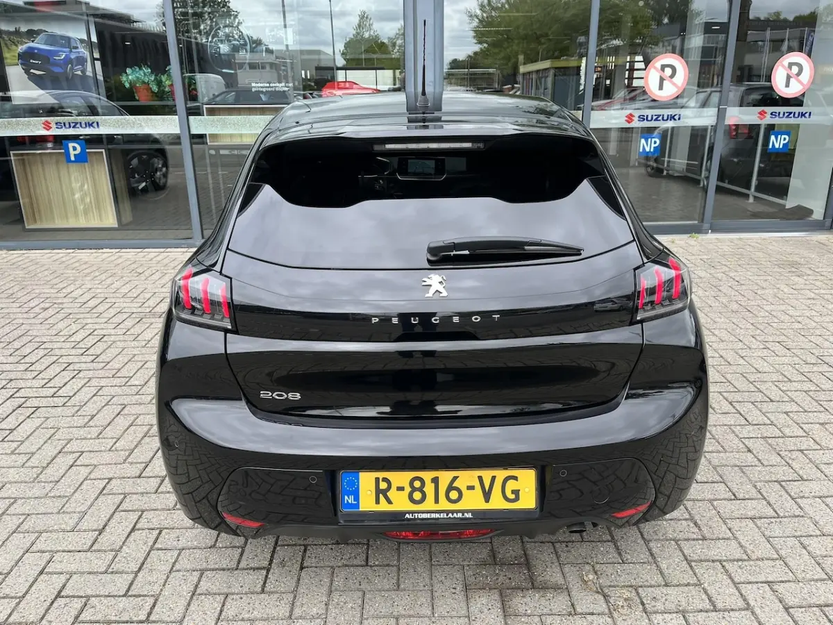 1.2 Allure Pack | Automaat | Keyless | Navigatie | Stoelverwarming |