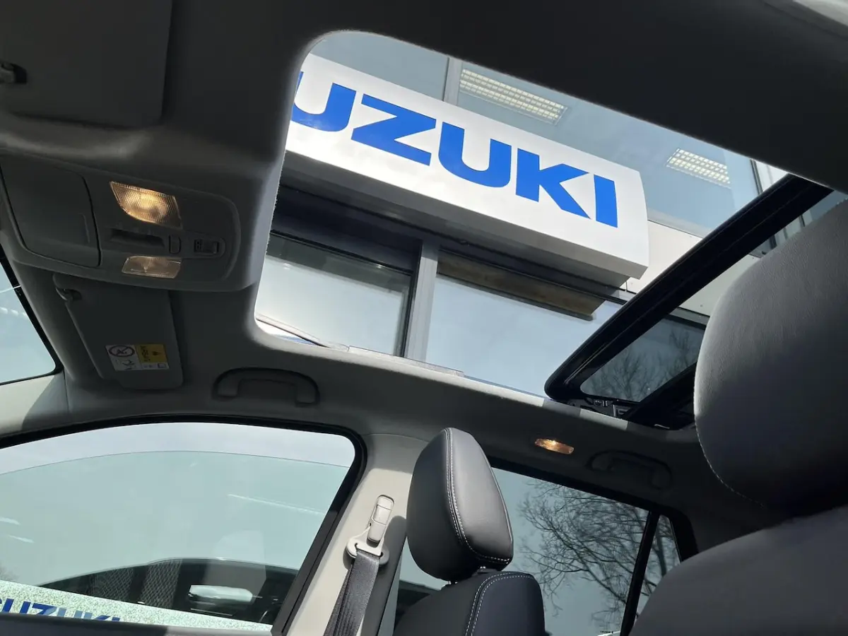 1.4 Boosterjet Select Smart Hybrid Nieuw, Rijklaar, inclusief Metallic voor â¬ 32.199, =