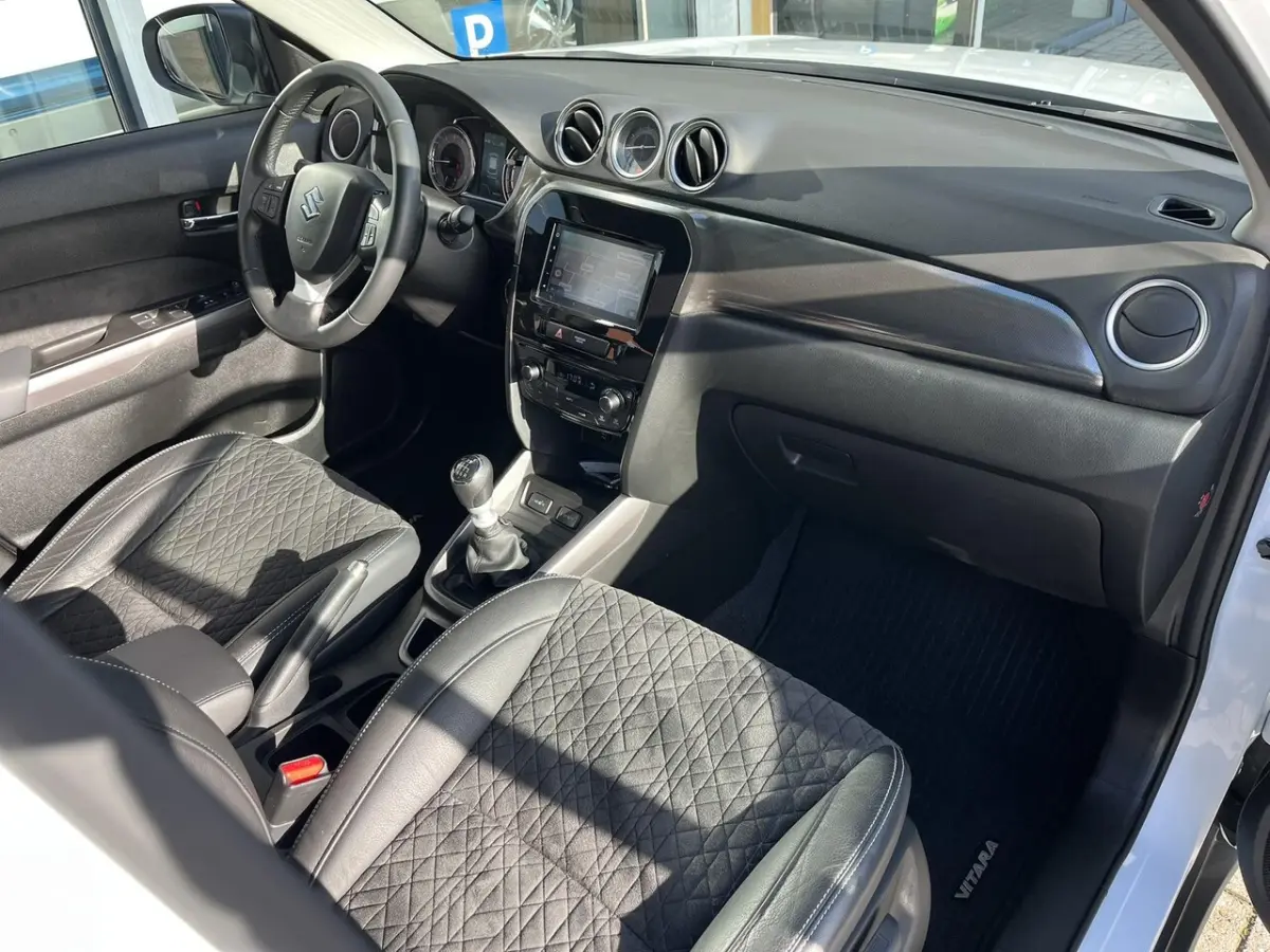 1.4 Boosterjet Style Smart Hybrid