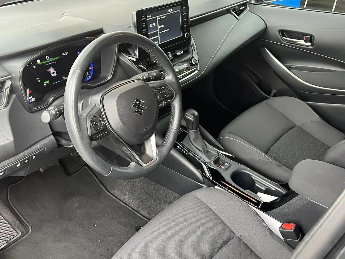 1.8 Hybrid Select | Automaat | Adaptive Cruise Controle | All season banden | Stuur en Sto