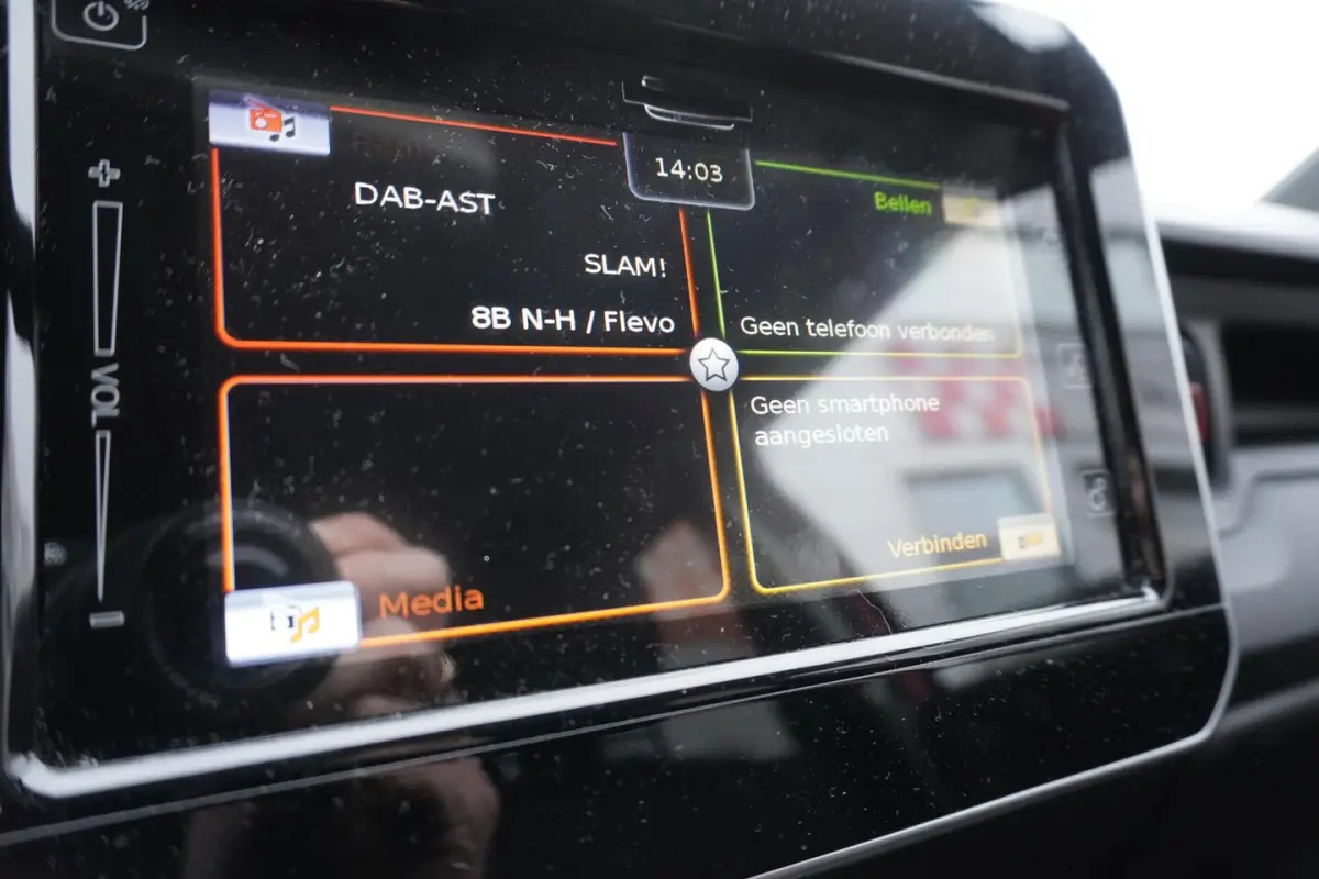1.2 Smart Hybrid Select | DEMO | Achteruitrijcamera | Stootlijst