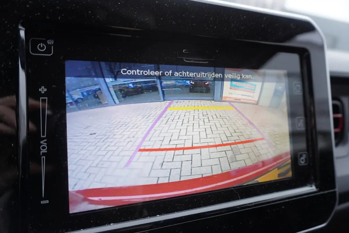 1.2 Smart Hybrid Select | DEMO | Achteruitrijcamera | Stootlijst