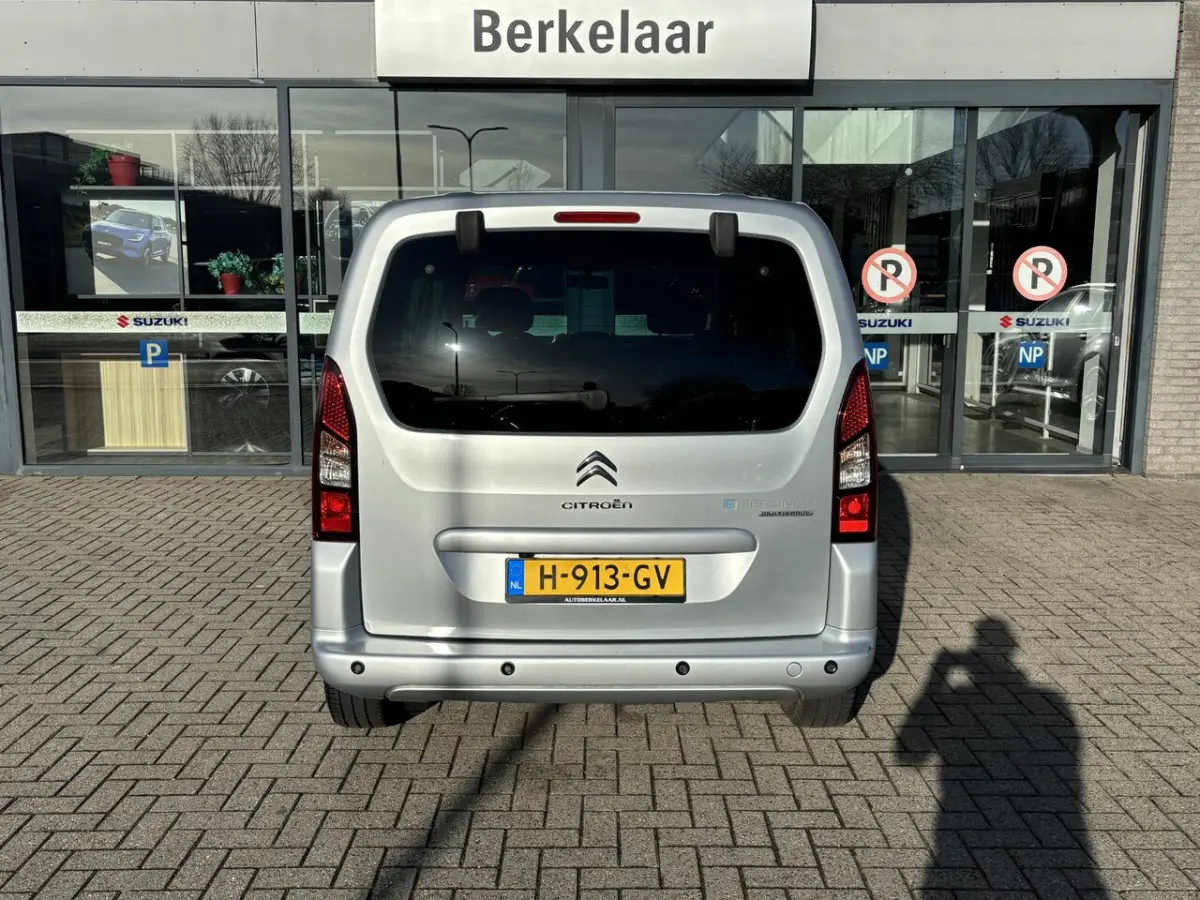 E-Feel 23 kWh | Personen uitvoering | Achteruitrij camera | Navigatie systeem | Parkeersen