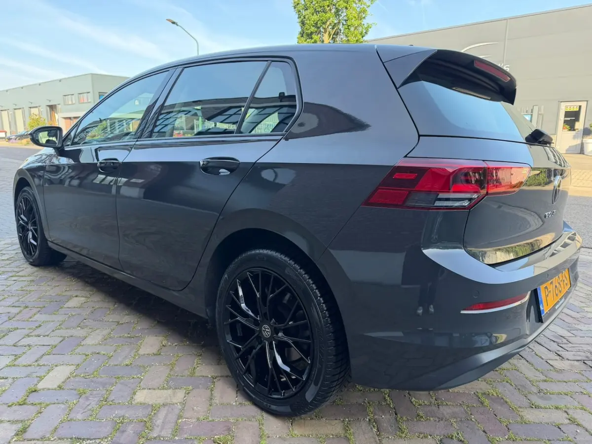 1.0 TSI / Apple CarPlay-Android / LEDER interieur + Stuur / Licht & Zicht Pakket / ALL-Sea