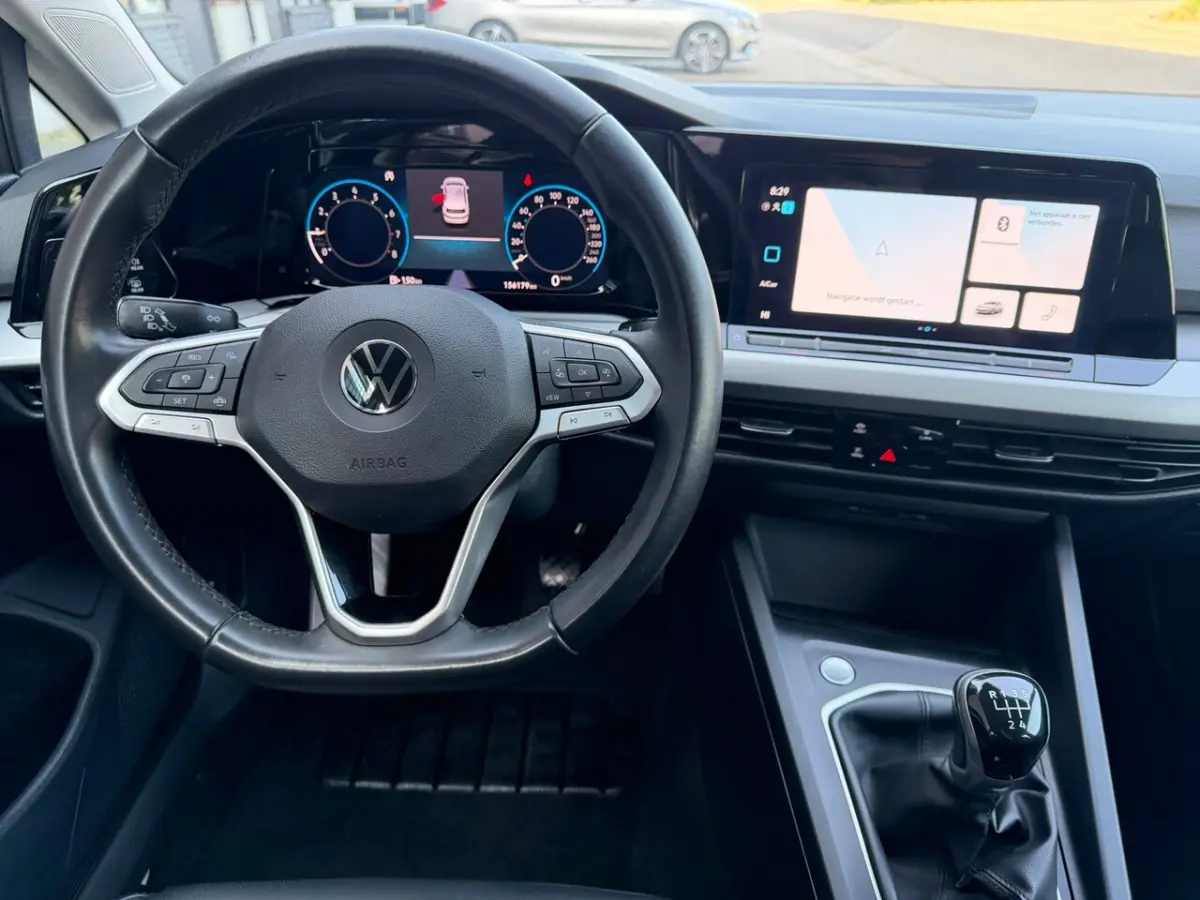 1.0 TSI / Apple CarPlay-Android / LEDER interieur + Stuur / Licht & Zicht Pakket / ALL-Sea