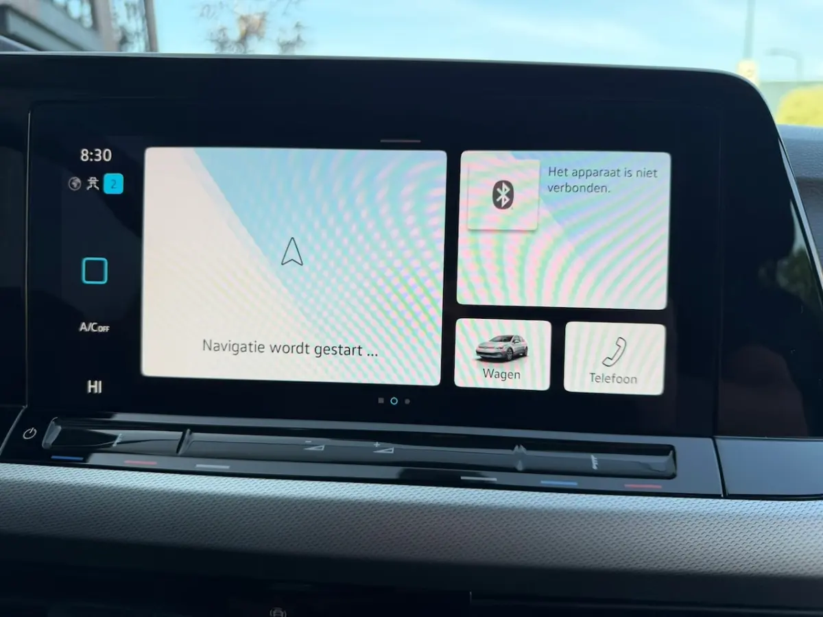 1.0 TSI / Apple CarPlay-Android / LEDER interieur + Stuur / Licht & Zicht Pakket / ALL-Sea