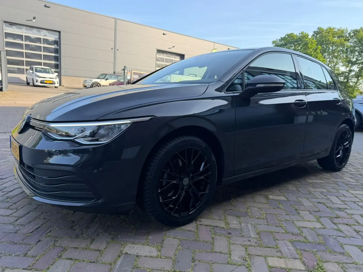 1.0 TSI / Apple CarPlay-Android / LEDER interieur + Stuur / Licht & Zicht Pakket / ALL-Sea